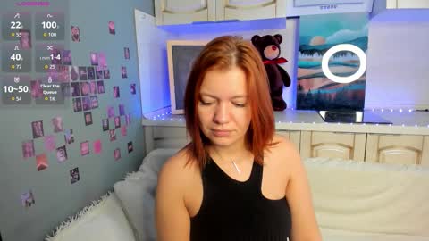 Snapshot of betty_baker1 chatting on 09-26-25, 02:26 Betty online show from 09-26-25, 02:26