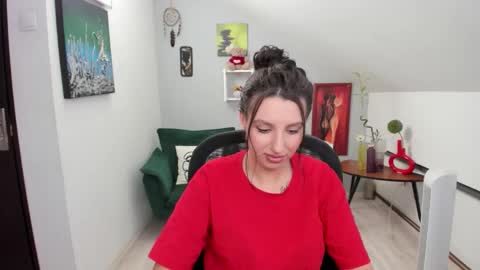 Snapshot of bettyjamess chatting on 10-15-25, 05:35 bettyjamess online show from 10-15-25, 05:35