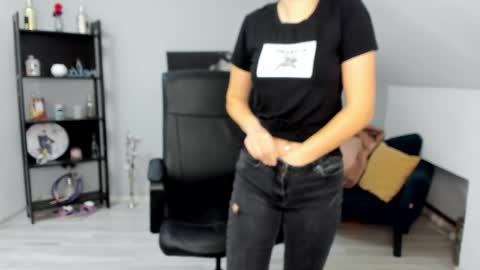 Snapshot of bettyjamess chatting on 11-14-25, 04:55 bettyjamess online show from 11-14-25, 04:55