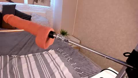 Betty online show from 11-30-25, 08:24