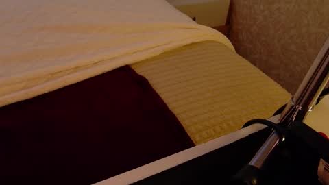 Betty online show from 01-07-26, 08:22