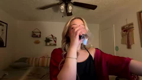 Snapshot of bettyspaghetti10 chatting on 02-11-26, 03:22 Bethany online show from 02-11-26, 03:22