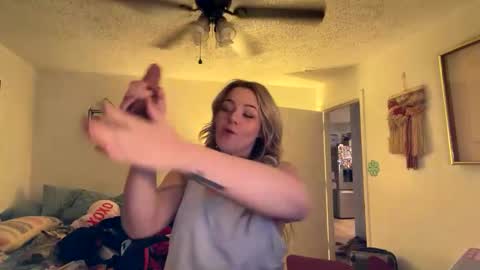 Snapshot of bettyspaghetti10 chatting on 02-13-26, 03:02 Bethany online show from 02-13-26, 03:02