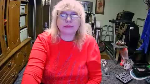 Snapshot of beverlyqcynia chatting on 10-02-25, 03:52 BeverlyQCynia online show from 10-02-25, 03:52