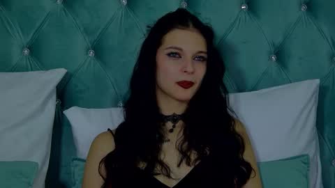 Snapshot of beverlyyork chatting on 02-13-25, 05:44 Beverly online show from 02-13-25, 05:44