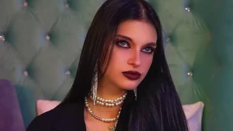 Snapshot of beverlyyork chatting on 11-04-25, 06:07 Beverly online show from 11-04-25, 06:07