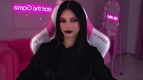 Snapshot of beverlyyork chatting on 12-05-25, 06:55 Beverly online show from 12-05-25, 06:55