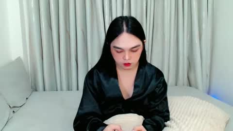 Snapshot of bhabytrans69 chatting on 11-27-25, 08:22 BHABY 3 online show from 11-27-25, 08:22