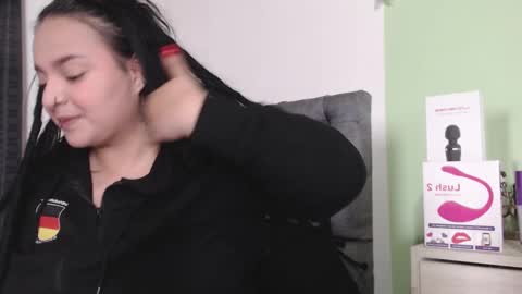 Snapshot of biabia_1 chatting on 12-01-24, 04:29 BiaBia online show from 12-01-24, 04:29