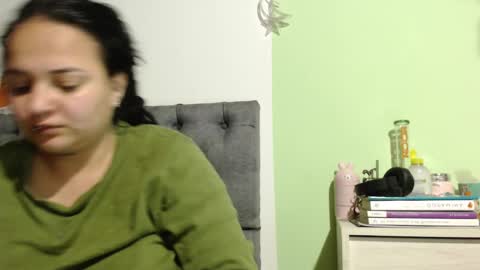 Snapshot of biabia_1 chatting on 12-17-24, 11:59 BiaBia online show from 12-17-24, 11:59