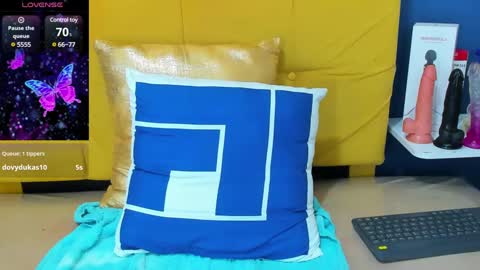 Snapshot of bianca_spear chatting on 03-11-25, 12:54 bianca_spear online show from 03-11-25, 12:54