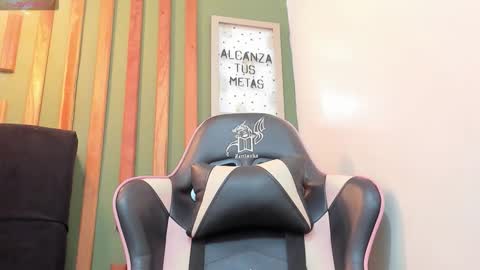 bianca_spear online show from 12-13-25, 07:53