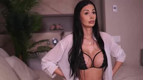 Bianca online show from 02-26-26, 02:16