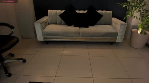 Bianca Pierce online show from 01-04-25, 10:49