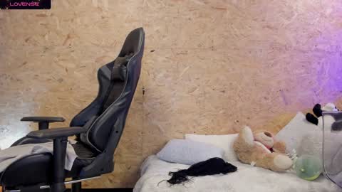 Biancastrong.. IGThebiancastrong online show from 01-12-25, 11:50