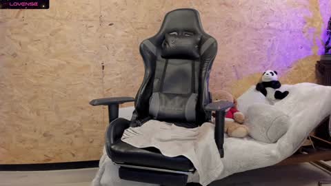 Biancastrong.. IGThebiancastrong online show from 01-16-25, 08:43