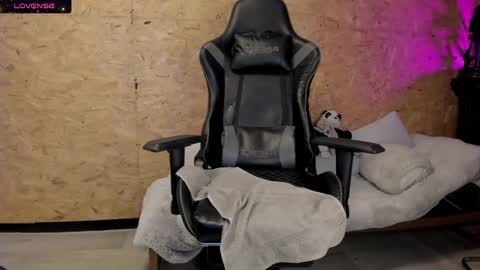 Biancastrong.. IGThebiancastrong online show from 02-12-25, 08:38