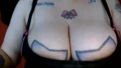 Snapshot of bianka_star_ chatting on 09-23-25, 02:53 bianca online show from 09-23-25, 02:53