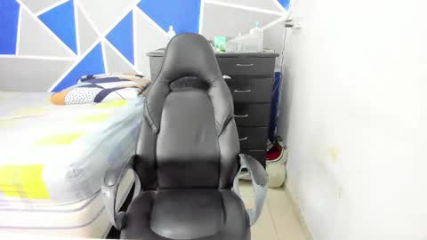 big_black11 online show from 01-08-26, 11:56