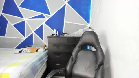 big_black11 online show from 01-10-26, 12:40