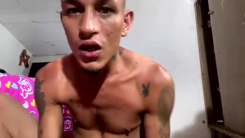 Stiven Leon online show from 01-01-25, 07:21