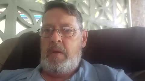 Snapshot of bigal9816192 chatting on 10-08-25, 05:43 bigal9816192 online show from 10-08-25, 05:43