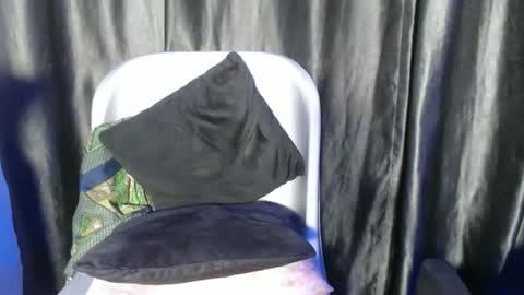 bella online show from 10-18-25, 11:16