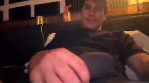 Snapshot of bigben281330 chatting on 10-20-25, 03:40 bigben281330 online show from 10-20-25, 03:40