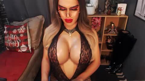 Loraine Cruz online show from 02-09-25, 07:19