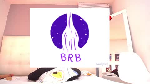 Mia online show from 12-24-24, 07:22