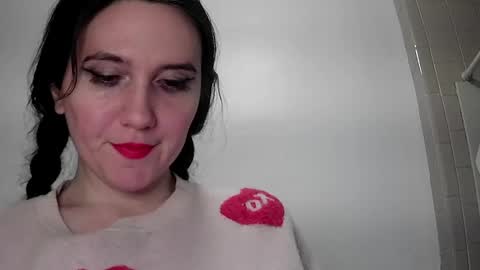 Isabella online show from 01-05-25, 08:11