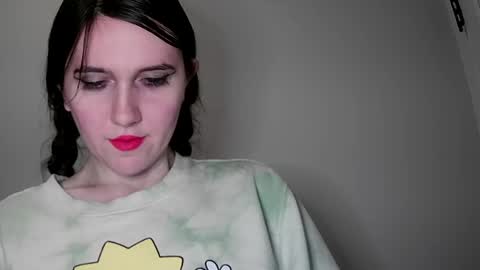 Isabella online show from 01-20-25, 10:04