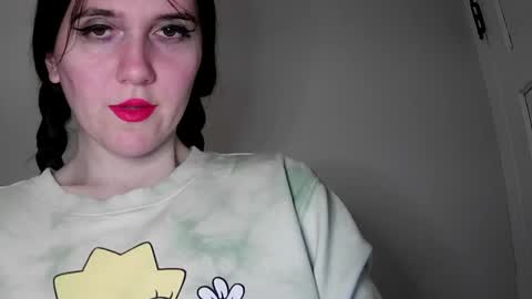 Isabella online show from 01-22-25, 12:59