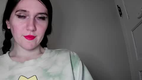 Isabella online show from 01-22-25, 06:52