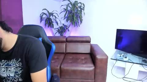 MOD ramon My team is mickey and roman online show from 12-17-25, 12:55