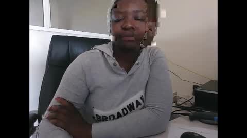 Snapshot of bigbumboobs98 chatting on 09-25-25, 08:07 bigbumboobs98 online show from 09-25-25, 08:07