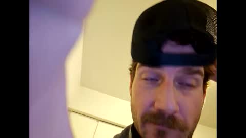 Snapshot of bigcanuck35 chatting on 12-23-24, 06:44 bigcanuck35 online show from 12-23-24, 06:44