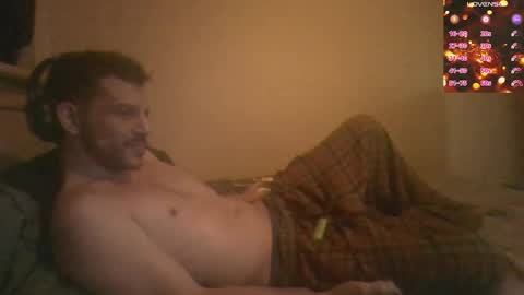 Jon - Im Straight online show from 01-22-25, 04:34