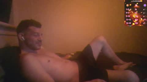 Jon - Im Straight online show from 01-26-25, 06:59