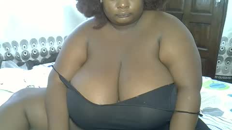 Snapshot of bigchocotities chatting on 01-07-25, 06:48 bigchocotities online show from 01-07-25, 06:48