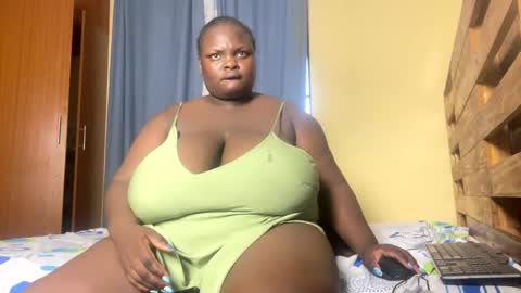 Snapshot of bigchocotities chatting on 03-03-25, 03:31 bigchocotities online show from 03-03-25, 03:31