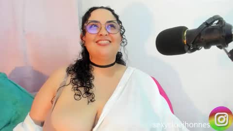 Snapshot of bigcloe chatting on 09-12-25, 06:02 Cloe online show from 09-12-25, 06:02