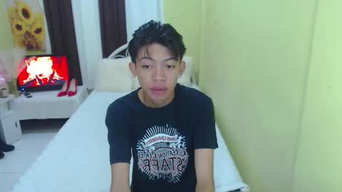 Snapshot of bigcock_kerbzz chatting on 10-18-25, 08:04 bigcock_kerbzz online show from 10-18-25, 08:04