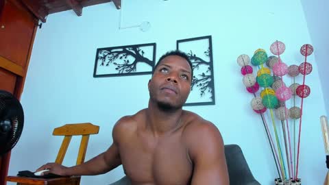 sexy muscle online show from 01-12-25, 10:34