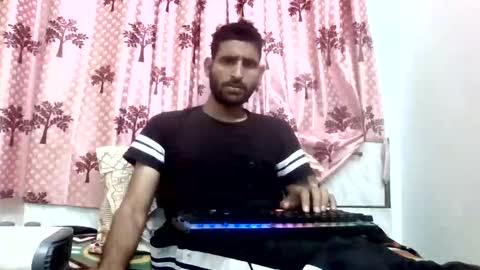 akash online show from 12-15-25, 09:35