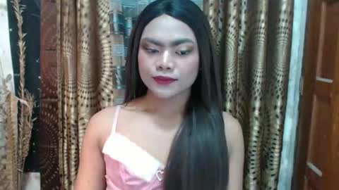 Snapshot of bigcockoncum chatting on 12-04-24, 12:36 Chloe online show from 12-04-24, 12:36