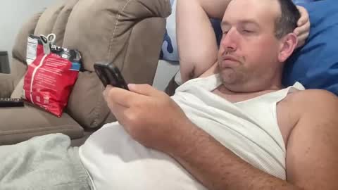 Snapshot of bigcocksuckingslut chatting on 10-19-25, 06:08 bigcocksuckingslut online show from 10-19-25, 06:08