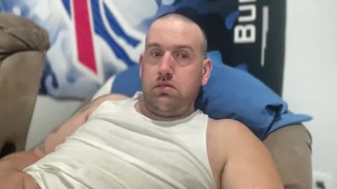 Snapshot of bigcocksuckingslut chatting on 11-16-25, 06:46 bigcocksuckingslut online show from 11-16-25, 06:46