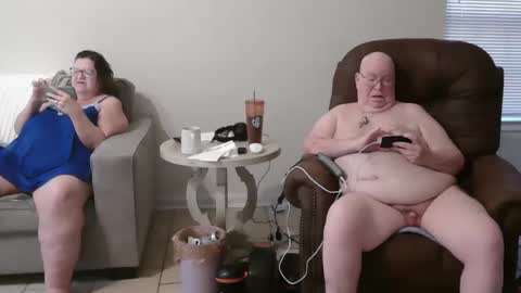 Snapshot of bigcraig123 chatting on 11-18-25, 12:31 Craig online show from 11-18-25, 12:31