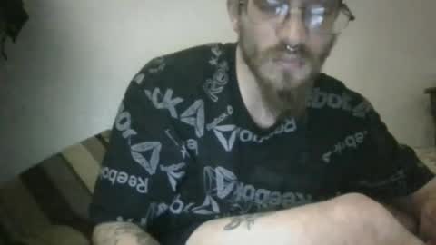 Snapshot of bigdaddy1231995 chatting on 02-16-25, 09:38 BigDaddykodack online show from 02-16-25, 09:38